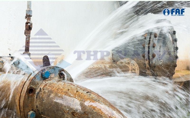 van 1 chiều bị rò nước